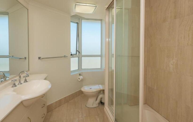 Апартаменты 2 Спальни Вид на Море, 2nd Avenue Beachside Apartments