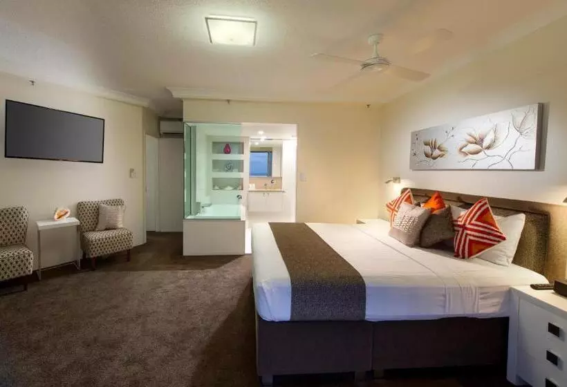 آپارتمان مدیریتی 3 خوابه, 2nd Avenue Beachside Apartments