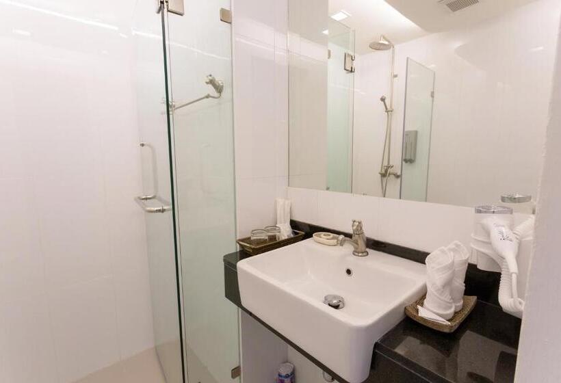 غرفة ديلوكس سرير كينج, Bearpacker Patong Hostel