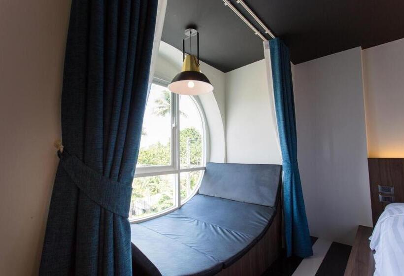 غرفة ديلوكس سرير كينج, Bearpacker Patong Hostel