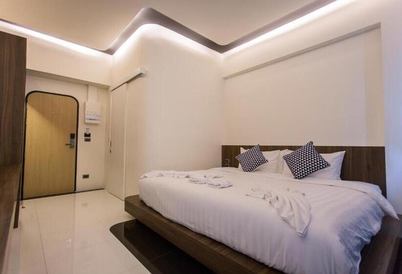 غرفة ديلوكس سرير كينج, Bearpacker Patong Hostel