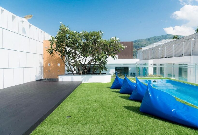 غرفة ديلوكس سرير كينج, Bearpacker Patong Hostel