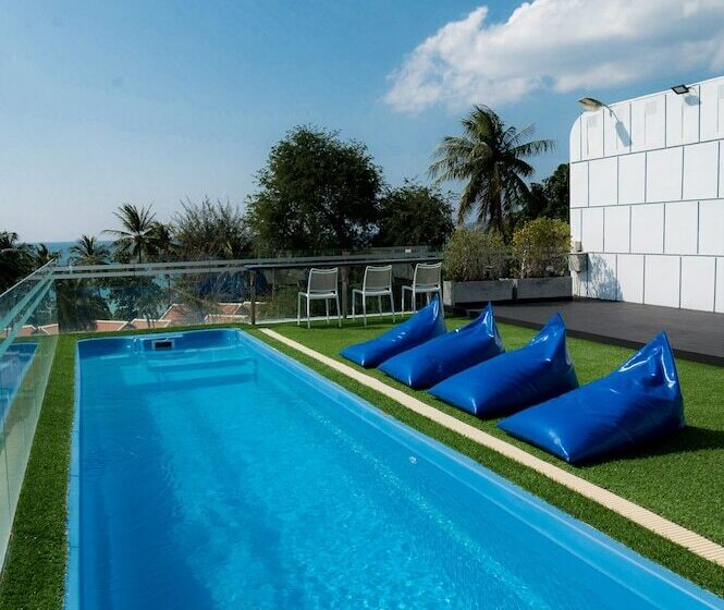 غرفة ديلوكس سرير كينج, Bearpacker Patong Hostel