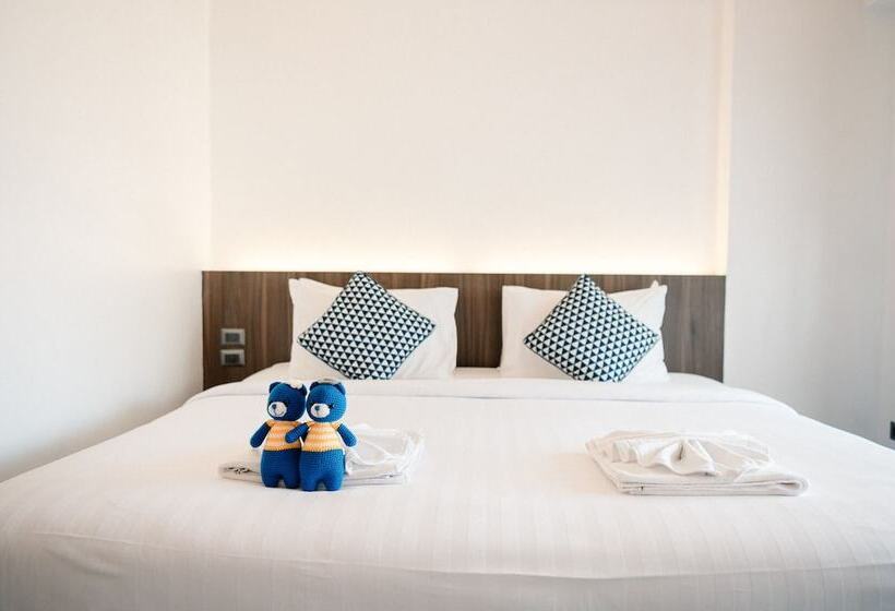 غرفة ديلوكس سرير كينج, Bearpacker Patong Hostel