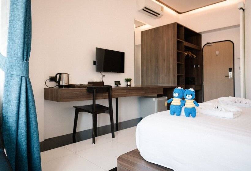 غرفة ديلوكس سرير كينج, Bearpacker Patong Hostel