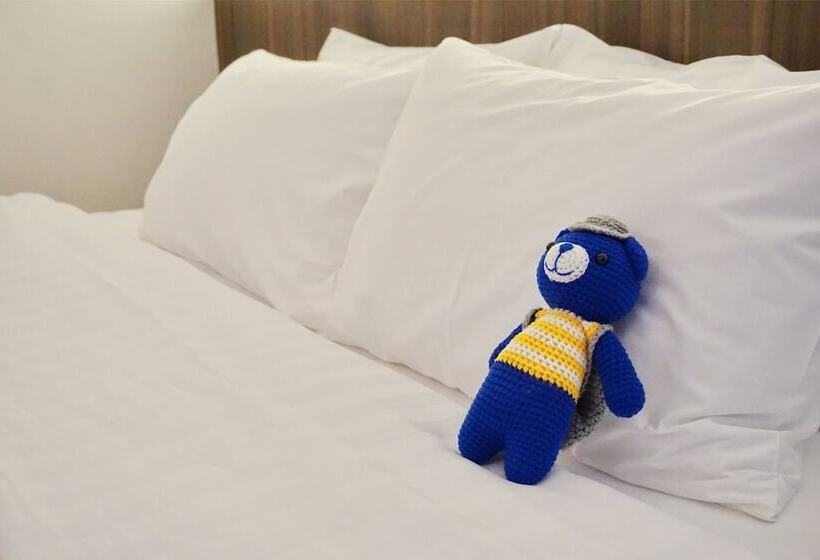 غرفة ديلوكس سرير كينج, Bearpacker Patong Hostel