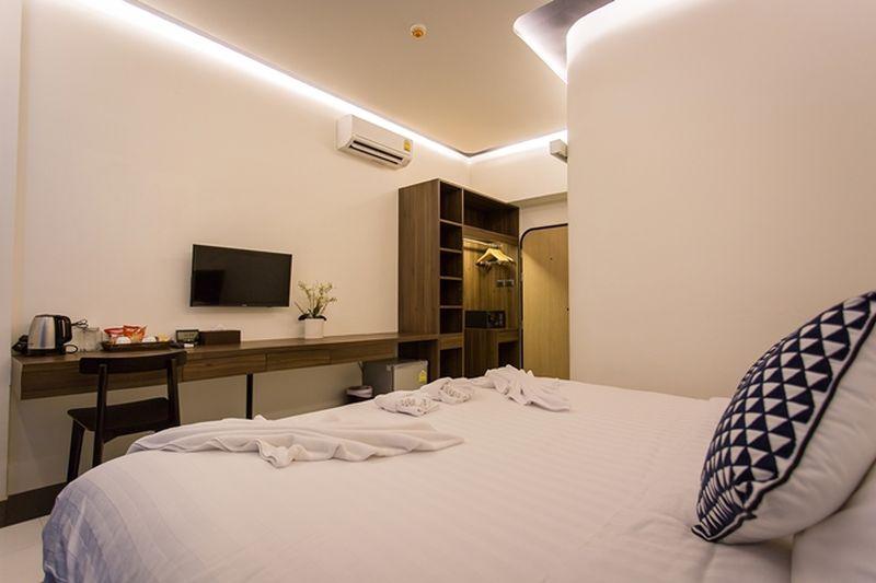 غرفة ديلوكس سرير كينج, Bearpacker Patong Hostel