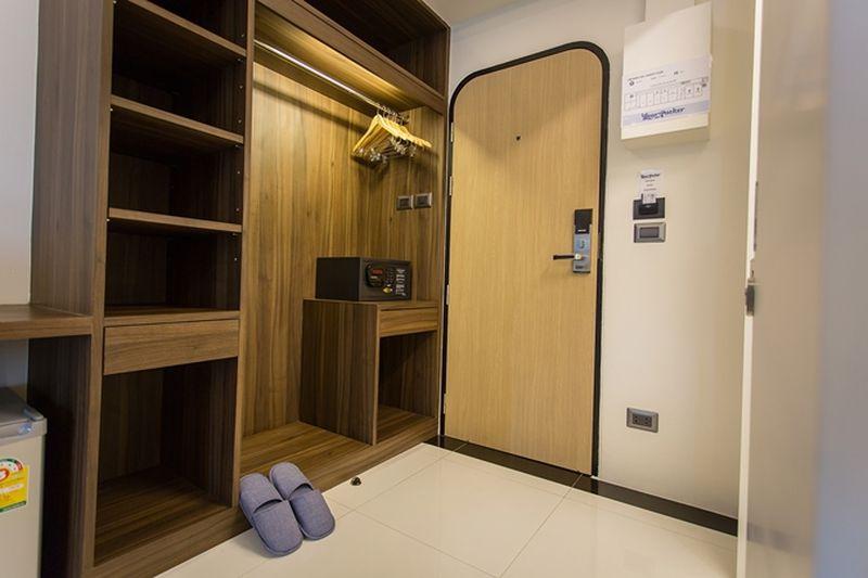 غرفة ديلوكس سرير كينج, Bearpacker Patong Hostel