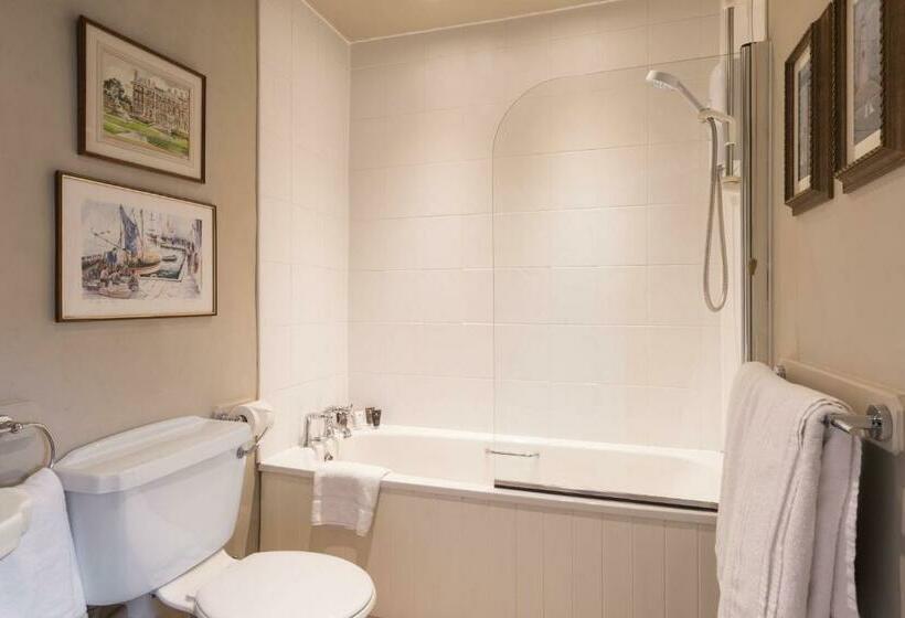 标准间, The Howard Arms