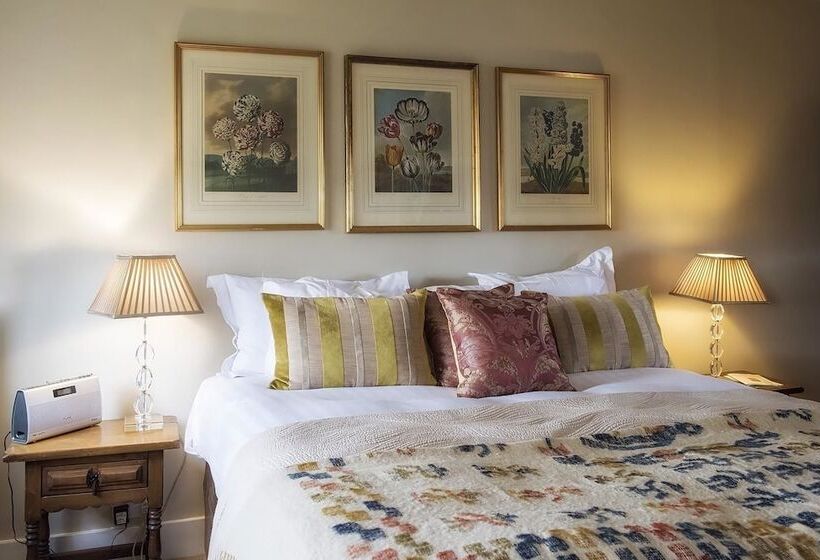 标准间, The Howard Arms