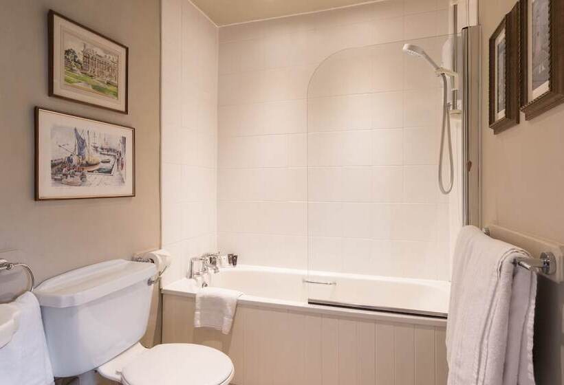 标准间, The Howard Arms