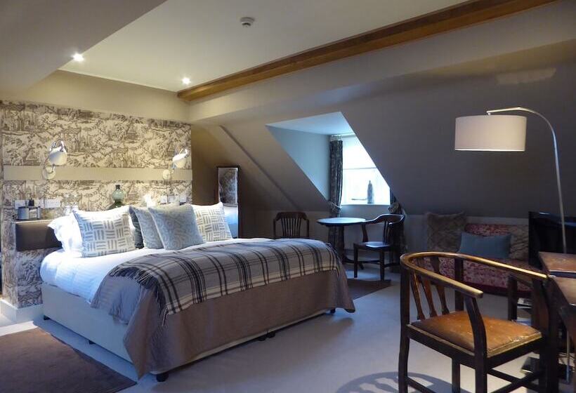 标准间, The Howard Arms