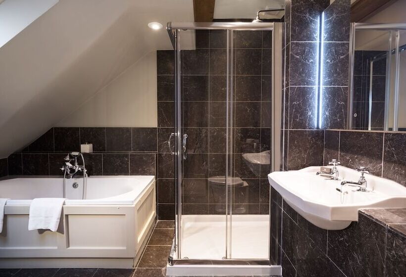 标准间, The Howard Arms