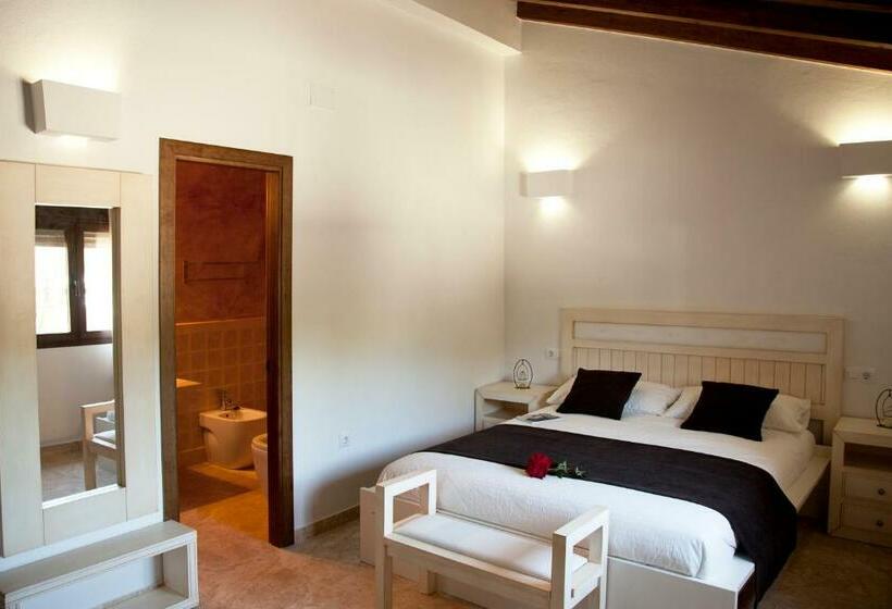 جناح جونيور, Arohaz Hotel & Restaurante