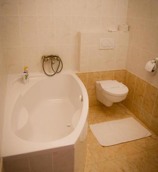 침실 2개 스위트, Bojnicky Vinny Dom