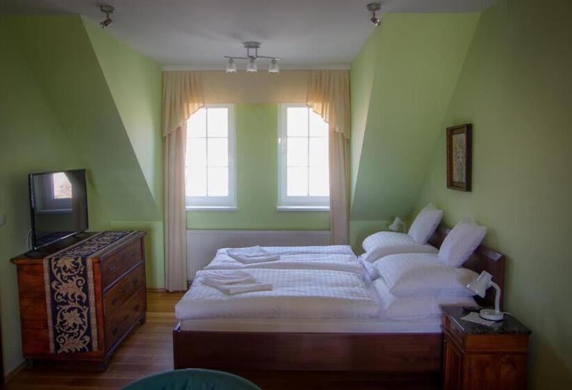 침실 2개 스위트, Bojnicky Vinny Dom