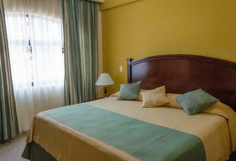 חדר דלוקס, Centenario