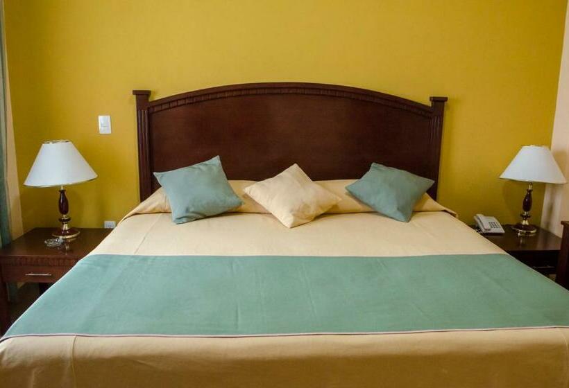 חדר דלוקס, Centenario