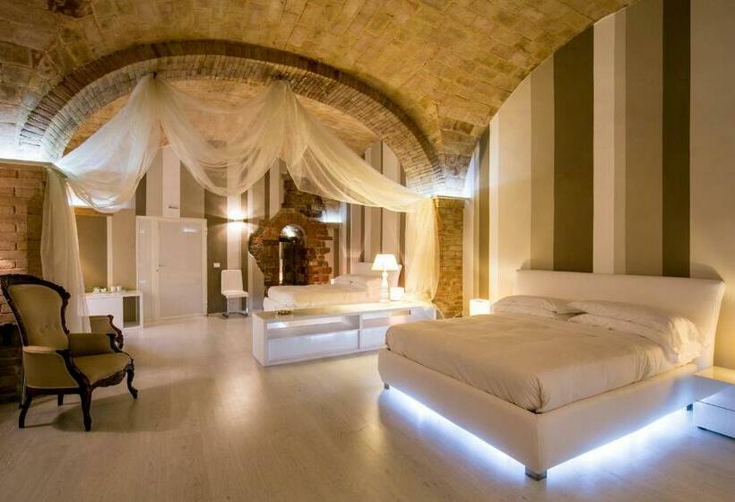 סוויטה, Degli Affreschi