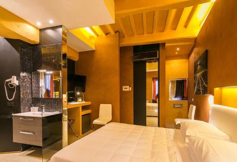 חדר דלוקס, Degli Affreschi