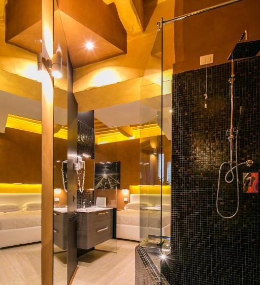 חדר דלוקס, Degli Affreschi