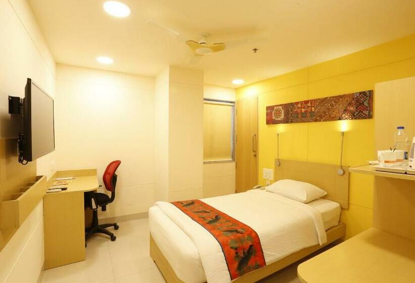 Standard Single Room, Ginger Vapi