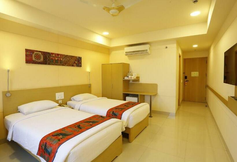 Standard Room, Ginger Vapi