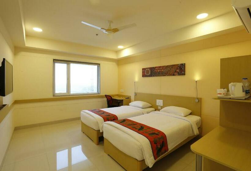 Standard Room, Ginger Vapi