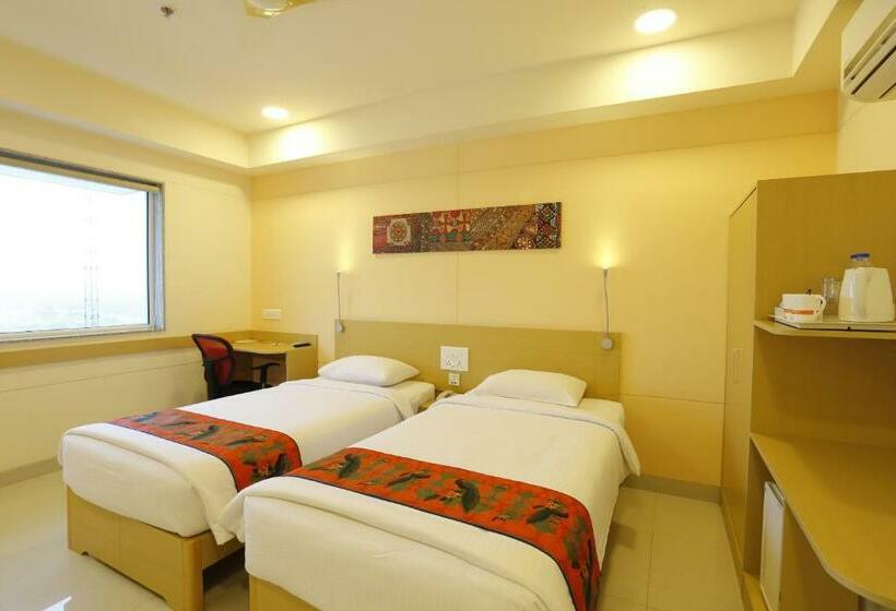 Standard Room, Ginger Vapi