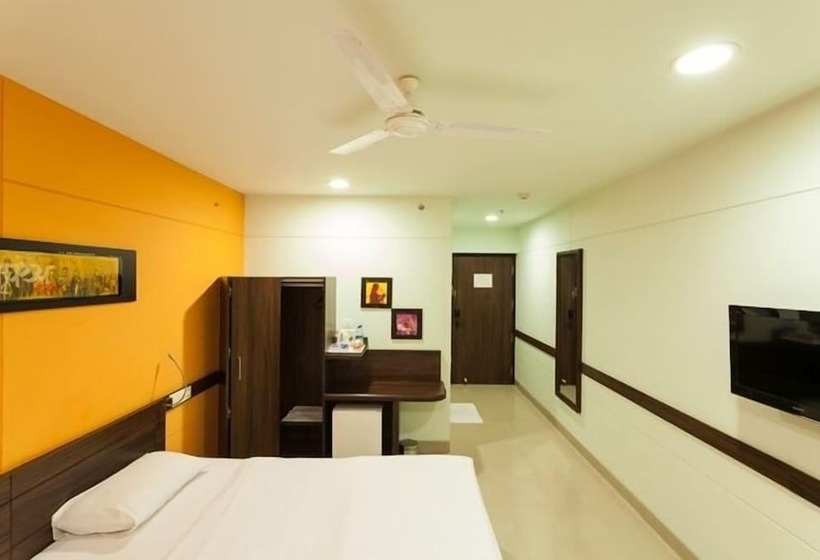 Standard Single Room, Ginger Vapi