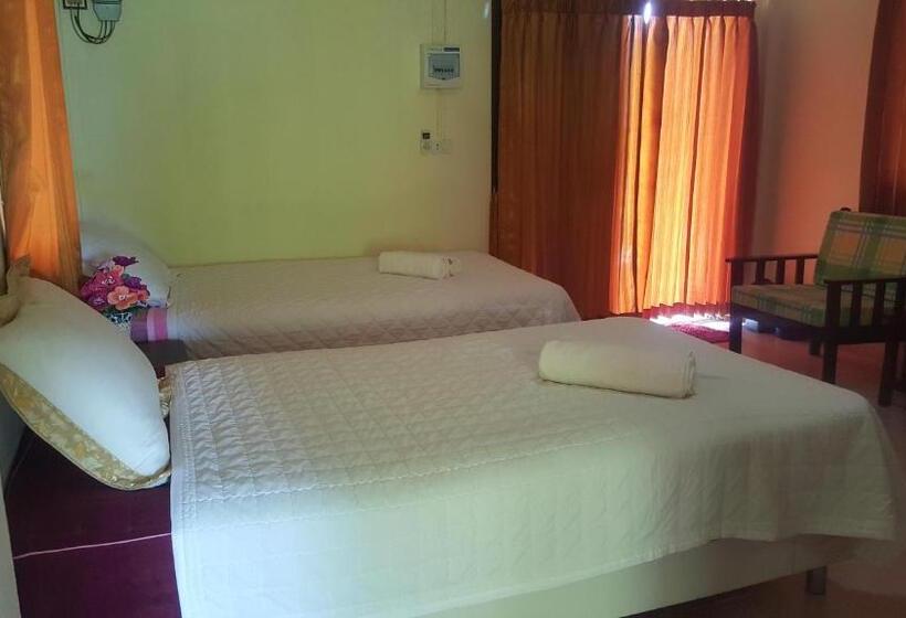 スタンダードバンガロー, Happy Resort