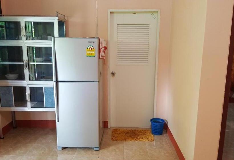 ガーデンビューのスタンダードバンガロー, Happy Resort