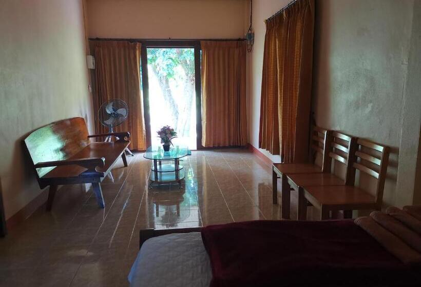 ガーデンビューのスタンダードバンガロー, Happy Resort