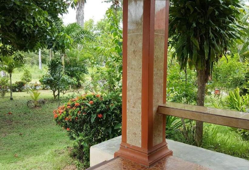 ガーデンビューのスタンダードバンガロー, Happy Resort