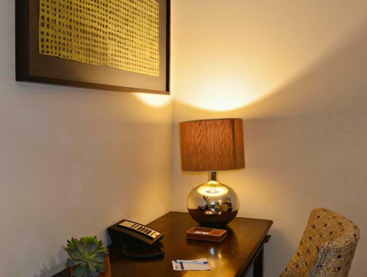 スタンダードルーム, Hblue