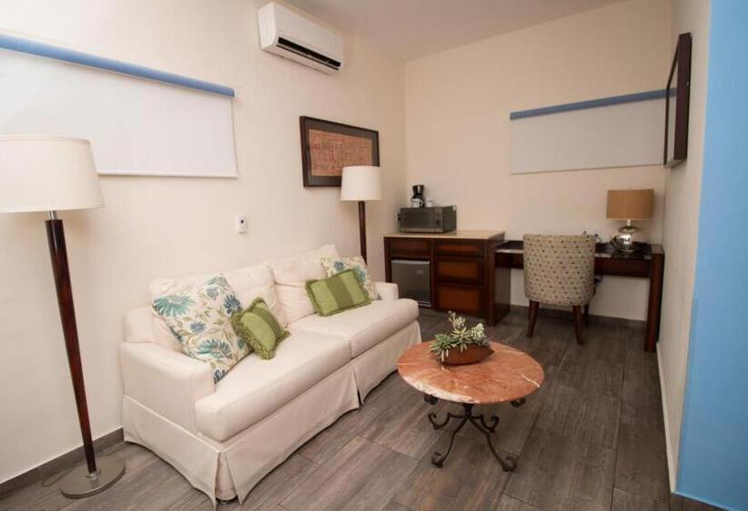 デラックスルーム, Hblue