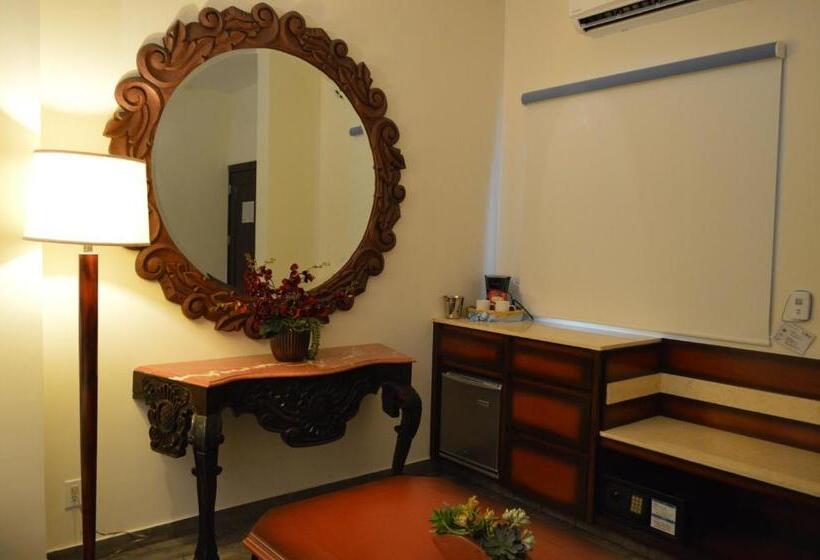 スタンダードルーム, Hblue