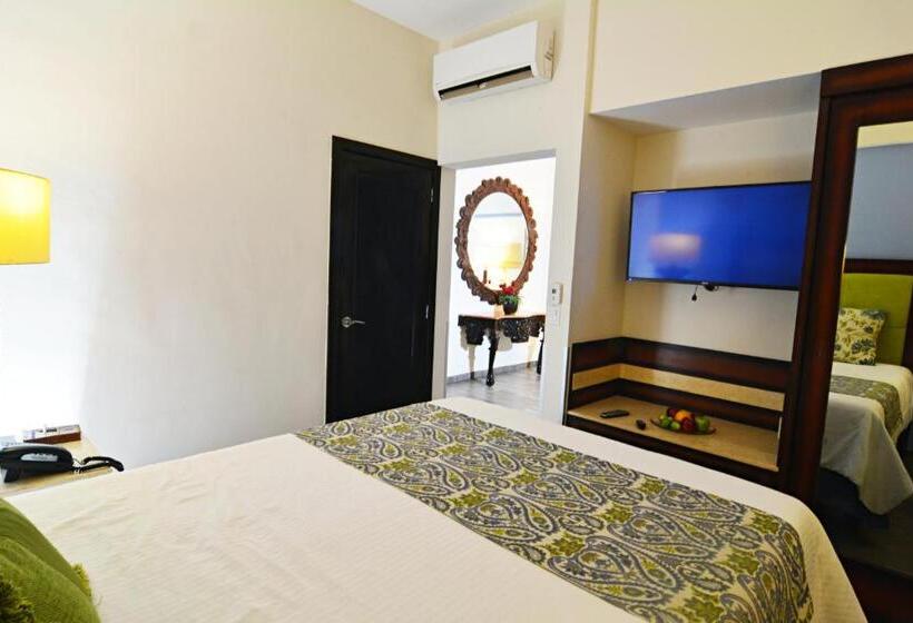 デラックスルーム, Hblue