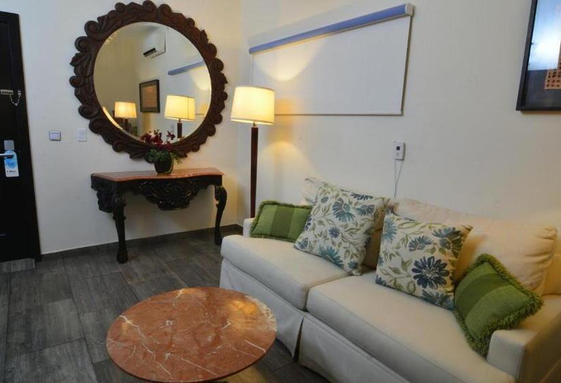 デラックスルーム, Hblue