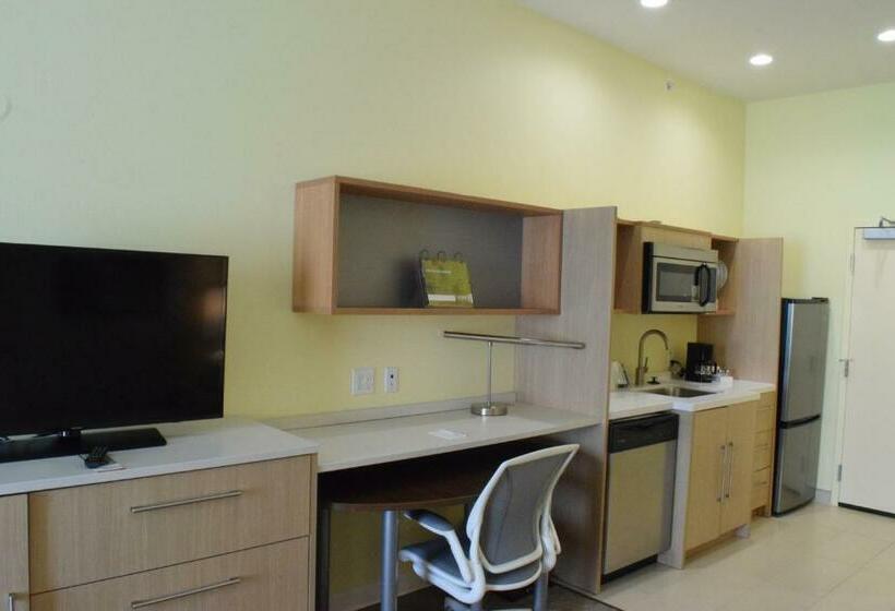 Люкс Кровать Кинг, Home2 Suites By Hilton Portland