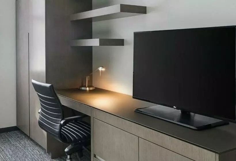 キングサイズベッドのスタンダードルーム, Hyatt House Jersey City