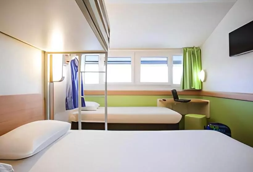 اتاق خانوادگی, Inn Design Issoudun
