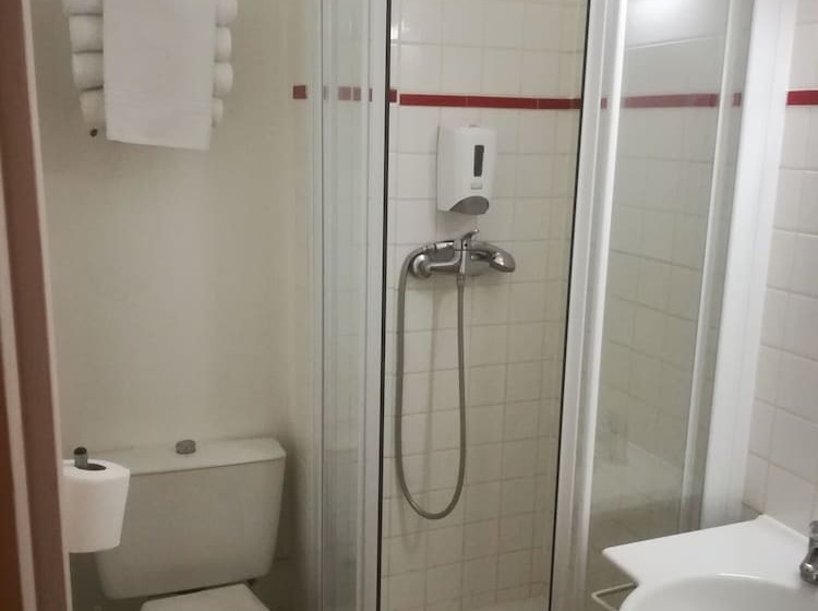 اتاق استاندارد, Inn Design Issoudun