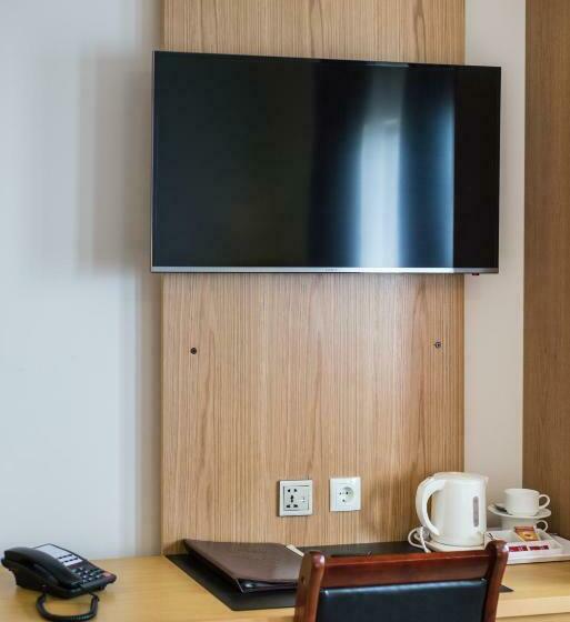 اتاق استاندارد سه نفره, Jazz By Keflavik Airport Reykjavik Iceland