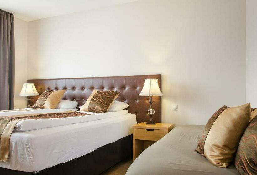 اتاق استاندارد سه نفره, Jazz By Keflavik Airport Reykjavik Iceland