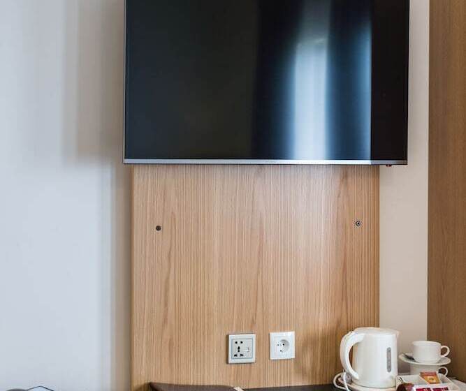 اتاق استاندارد سه نفره, Jazz By Keflavik Airport Reykjavik Iceland