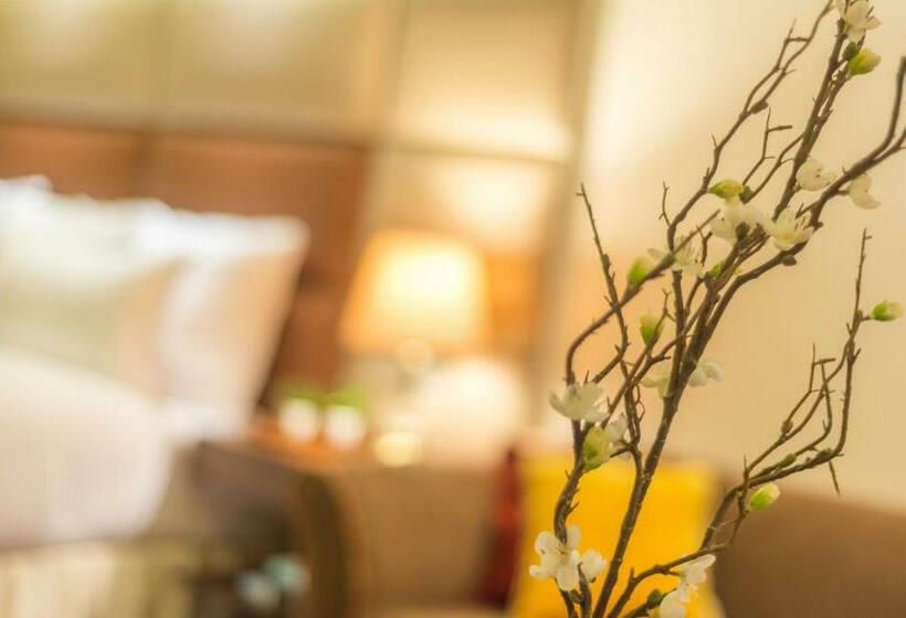 سوییت اجرایی, Luxus Grand