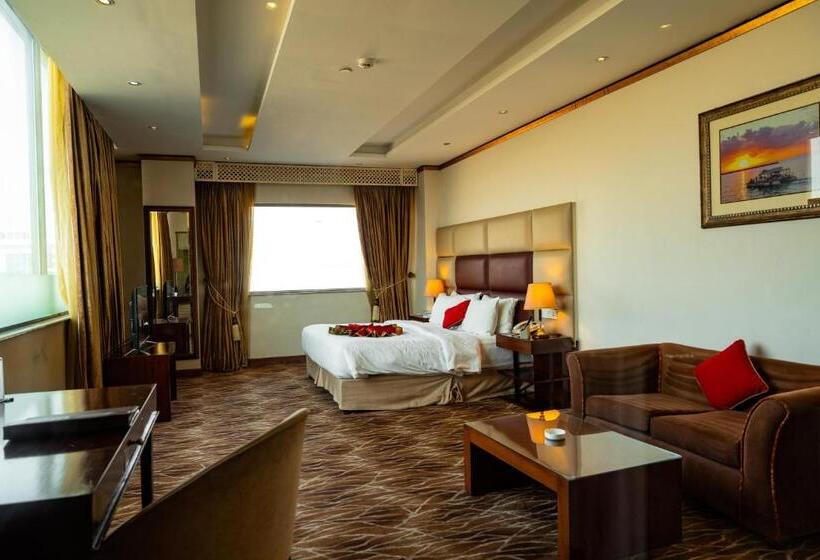 سوییت اجرایی, Luxus Grand