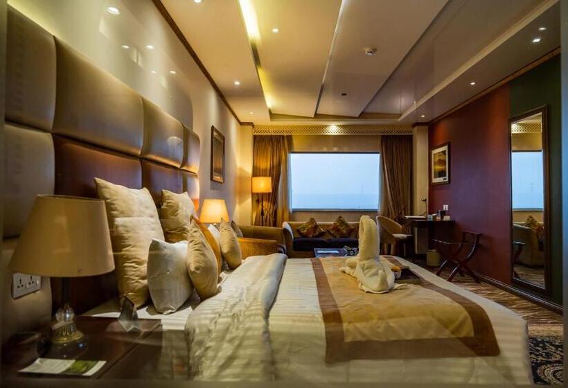 سوییت اجرایی, Luxus Grand