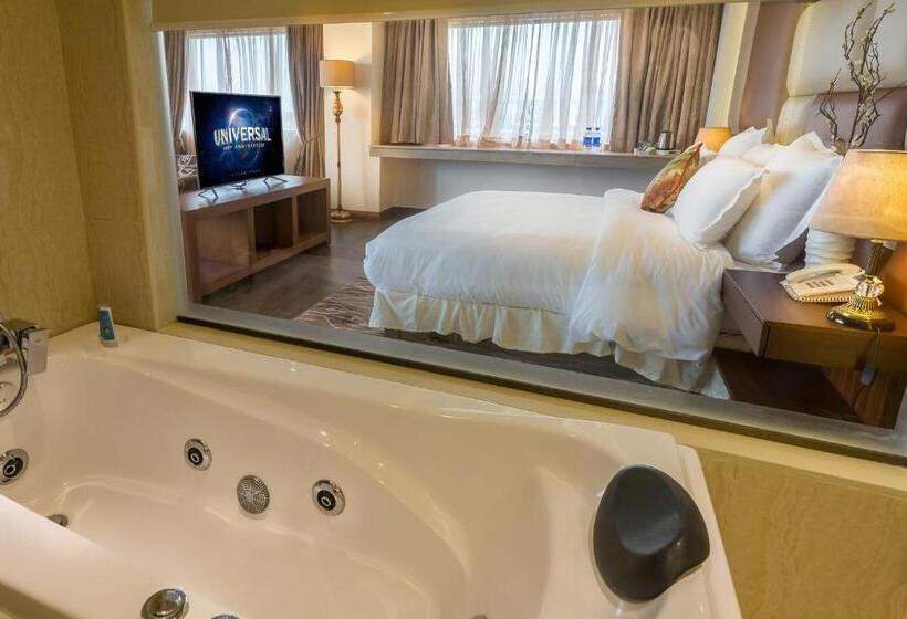 سوئیت رویال, Luxus Grand